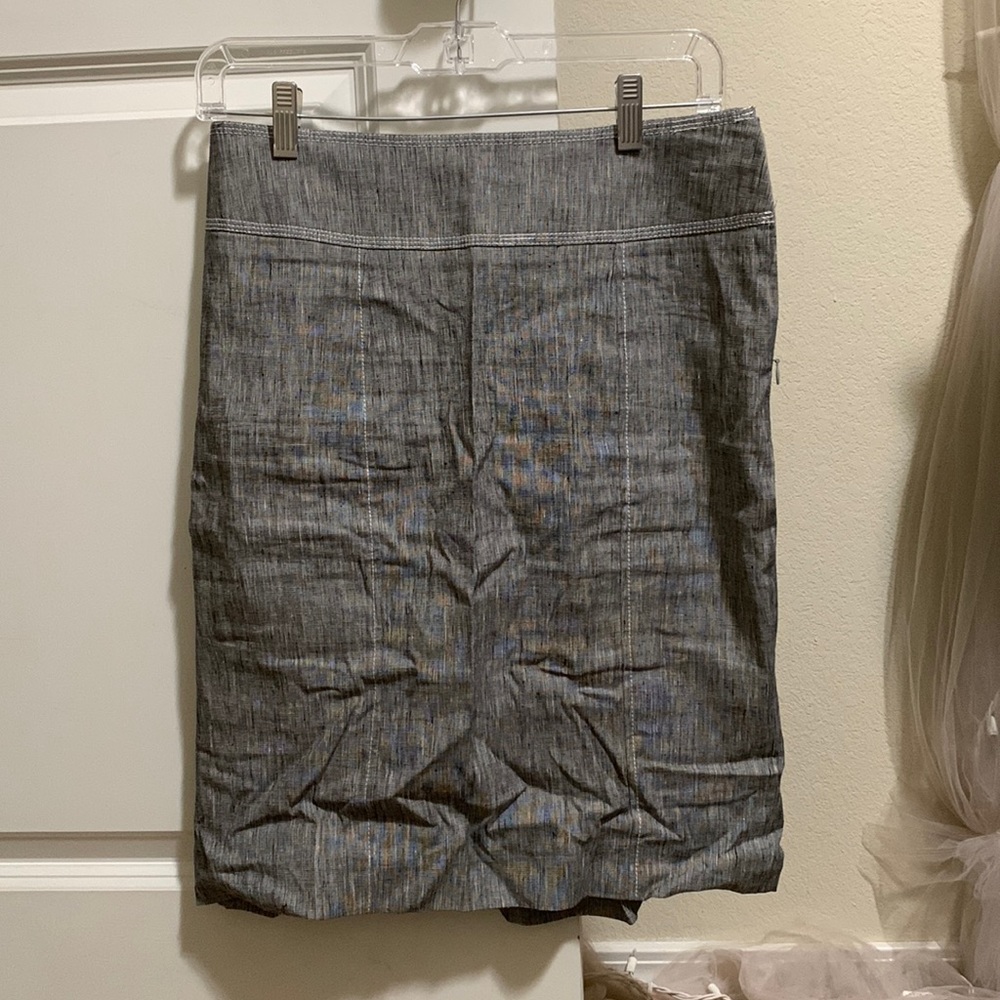 Gray pencil skirt